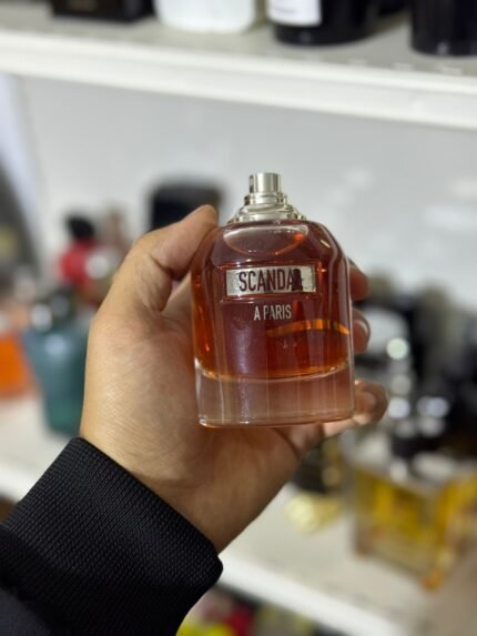 Jean Paul Gaultier Scandal à Paris